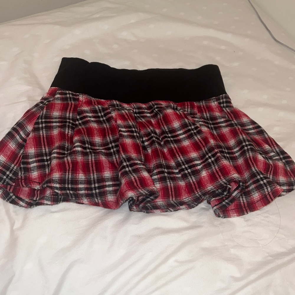 Squeeze Jeans Plaid Mini Skirt